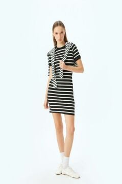 Koton Bisiklet Yaka Kısa Kollu Fitilli Mini Bodycon Elbise
