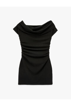 Koton Drape Detaylı Kolsuz Omzu Açık Madonna Yaka Mini Krep Elbise