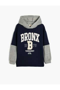 Koton Erkek Çocuk Kapşonlu Sweatshirt Renk Bloklu Brooklyn Baskılı Uzun Kollu Şardonlu