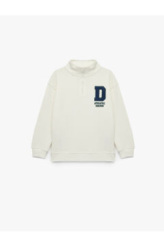 Koton Erkek Çocuk Pamuklu Dik Yaka Uzun Kollu Nakışlı Yarım Fermuarlı Sweatshirt