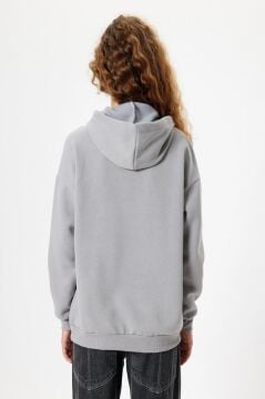Koton Oversize Kapüşonlu Sweatshirt Ayı Baskılı Sloganlı Şardonlu