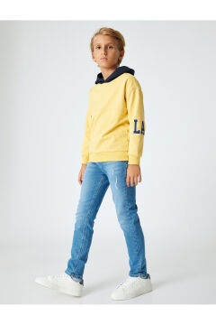 Koton Erkek Çocuk Kapşonlu Sweatshirt Baskı Detaylı Renk Bloklu Uzun Kollu