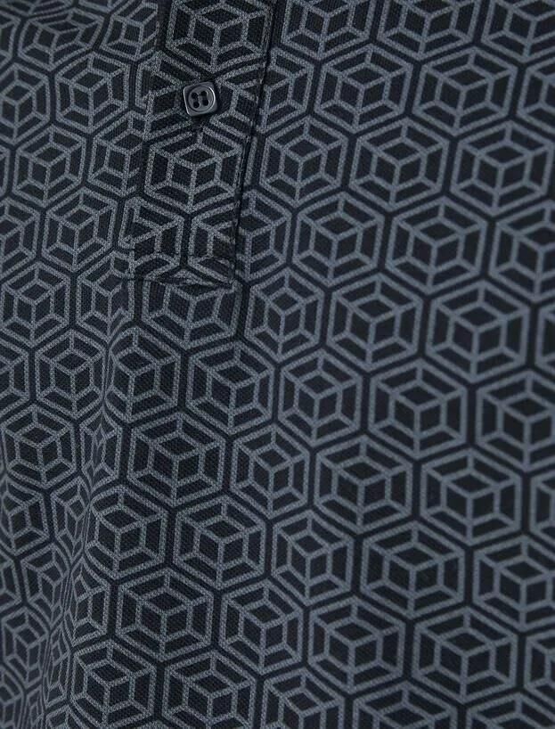 Koton Erkek Polo Yaka Tişört Geometrik Detaylı Dar Kesim